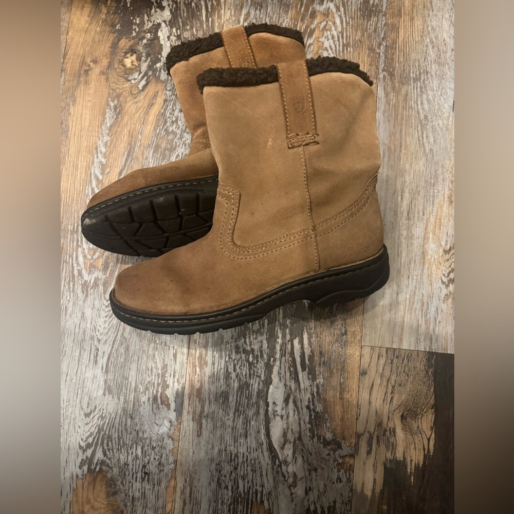 Ariat Fleece Fur Chukka Boots Cowboy Western Genuine Leather Suede Size 7.5